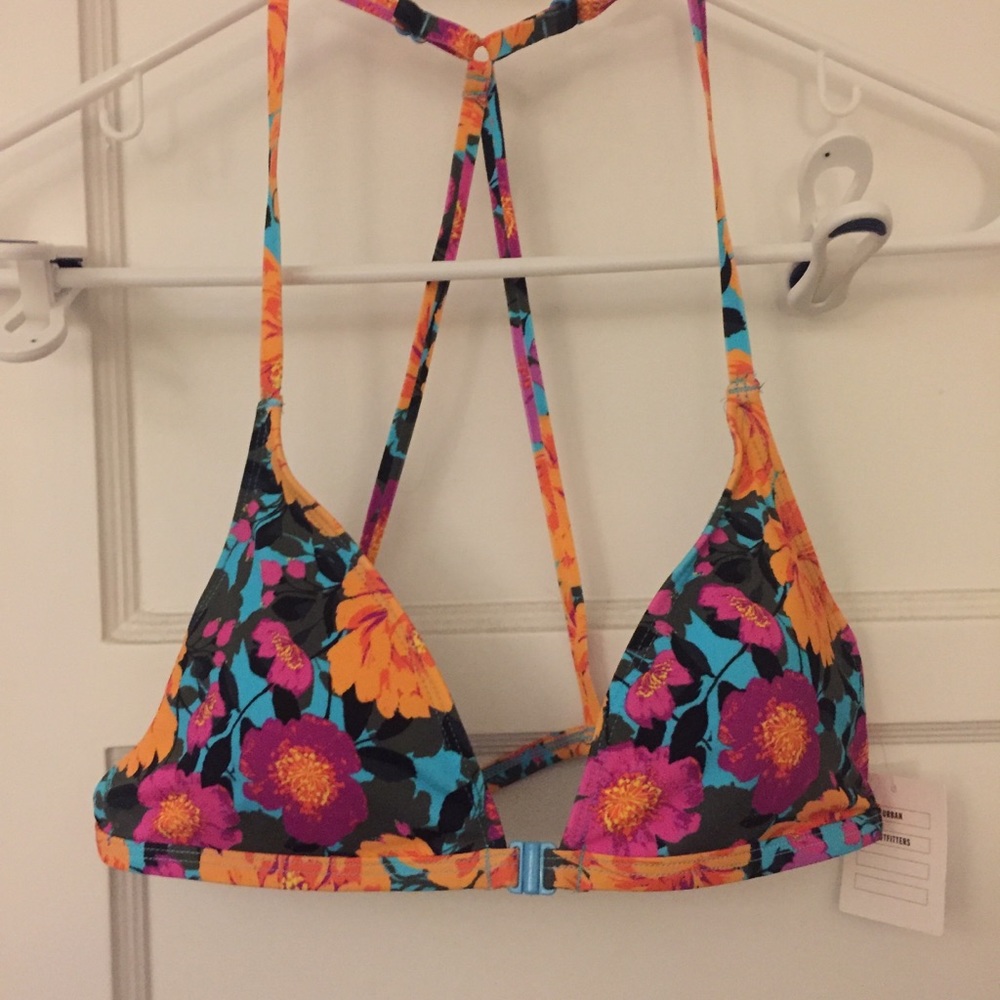 NWOT Out From Under Triangle Bikini Top